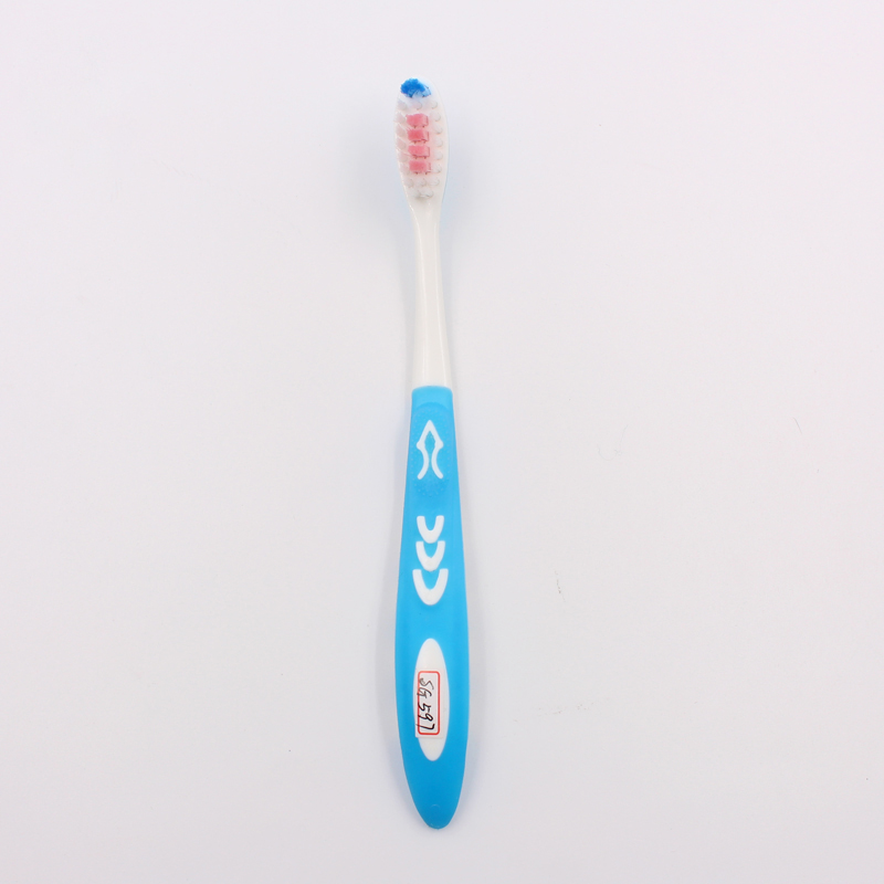 Cepillo de dientes para adultos con mechones grandes y cerdas grandes